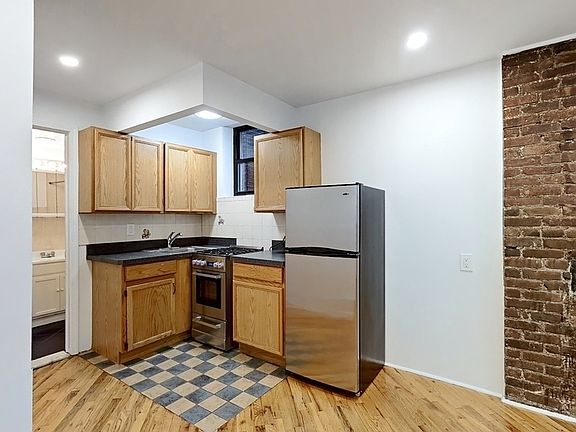 4th image of 120 Orchard St #G2