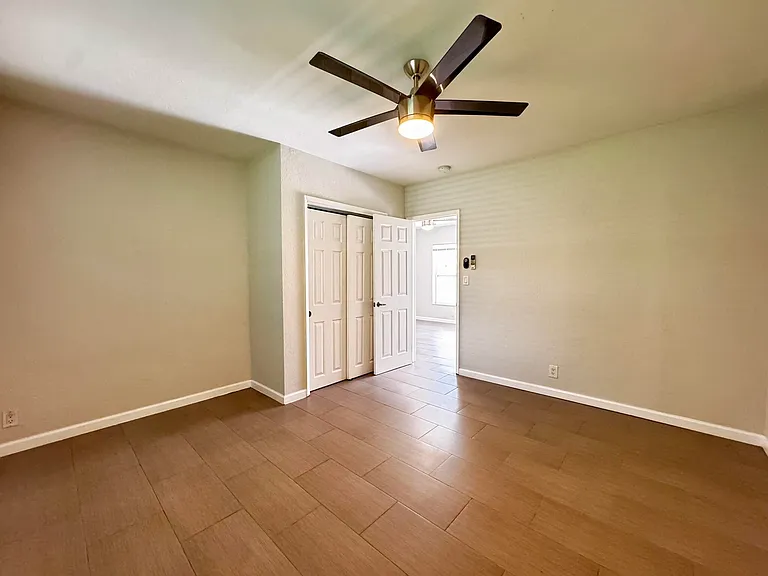 625 NE 14th Ave #1 — Photo 11
