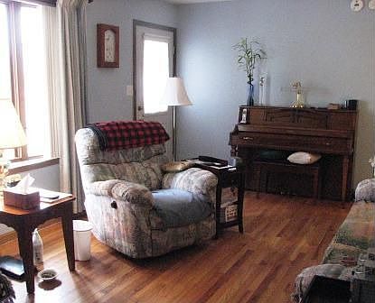 5th image of 13 Hillside Dr