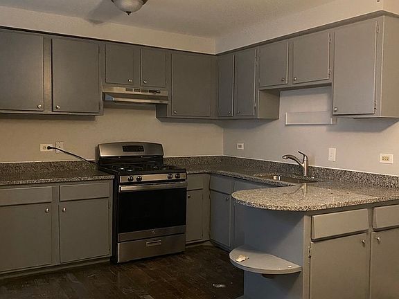 4th image of 7858 S Natoma Ave #2C