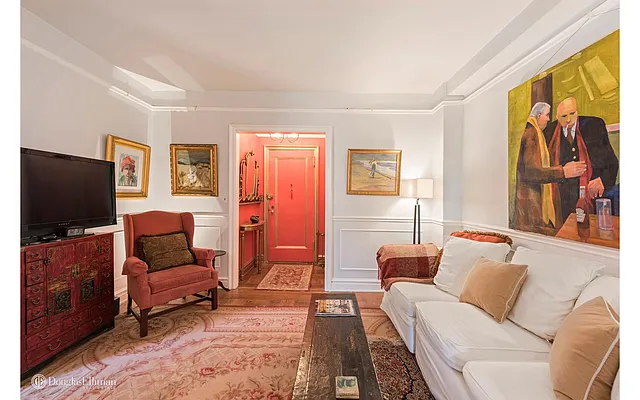 Sold by Douglas Elliman | media 14