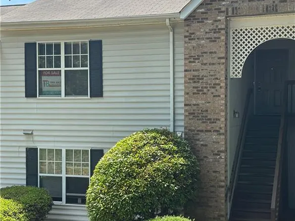 4020 Whirlaway Ct APT L, Clemmons, NC 27012