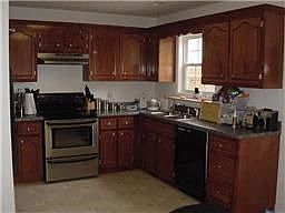 Beautiful cabinets!
