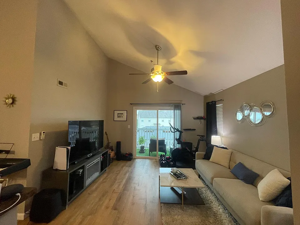 14302 Spring Creek Ln