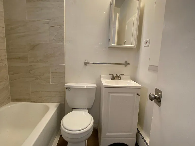 2456 S York St #3 — Photo 4