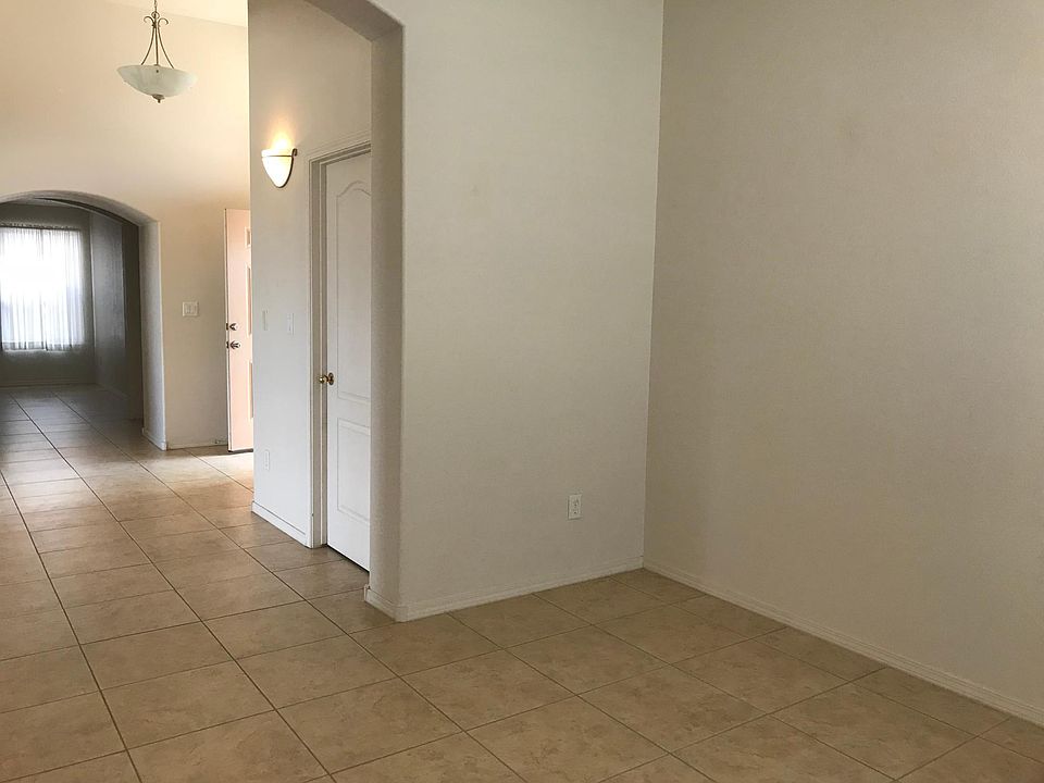 1st image of 10452 Venticello Dr NW