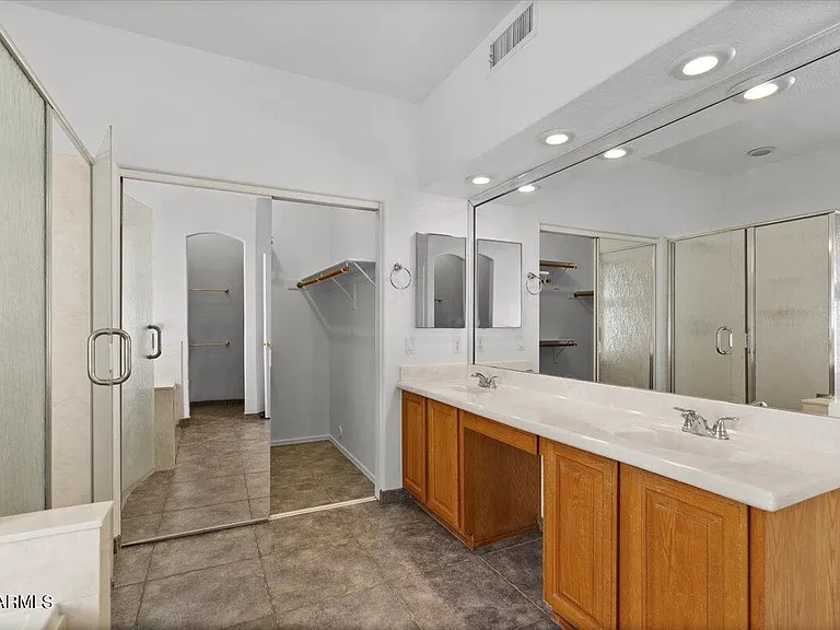 9297 E Blanche Dr — Photo 22