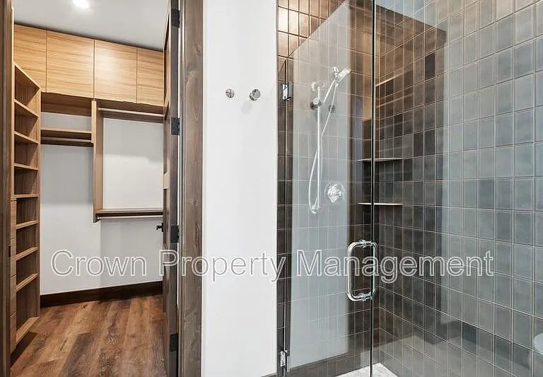 317 Akers Ln #G — Photo 25