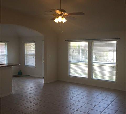 4th image of 10310 Sawyers Crossing Ln