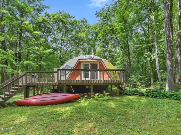 105 Reservoir Rd, Otis, MA 01253