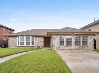 8320 Aberdeen Rd, New Orleans, LA 70126