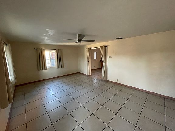 5th image of 2812 W Carson St #1