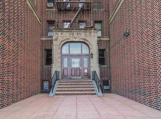 883 Boulevard E, Weehawken, NJ 07086