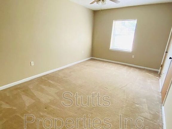 4th image of 1825 Darby Dr APT G-2