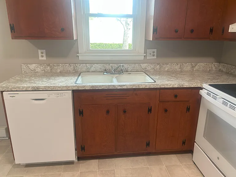 341 Jackie Ave — Photo 12