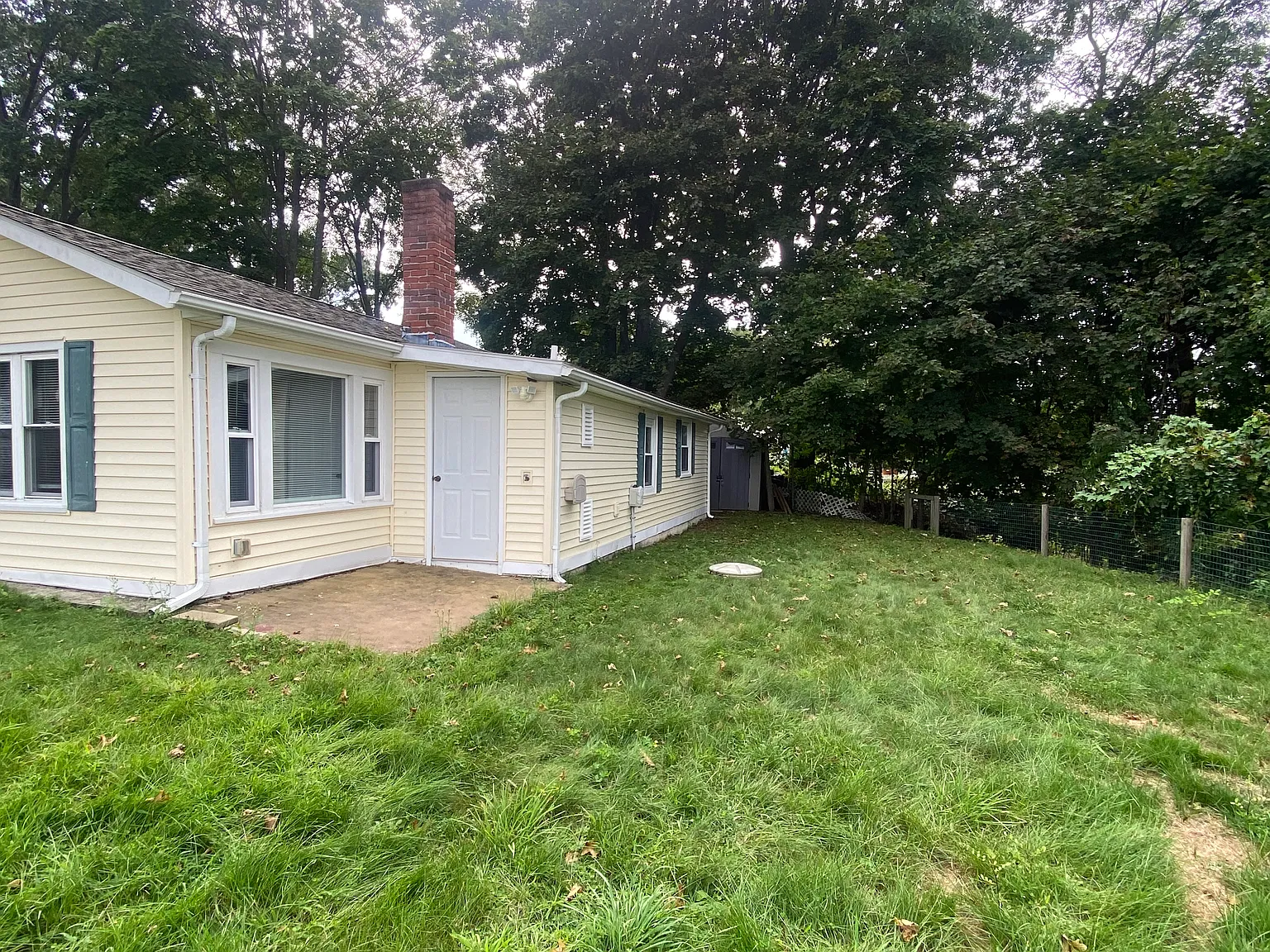 2 bed, 981 sqft, $2,400 — Photo 3