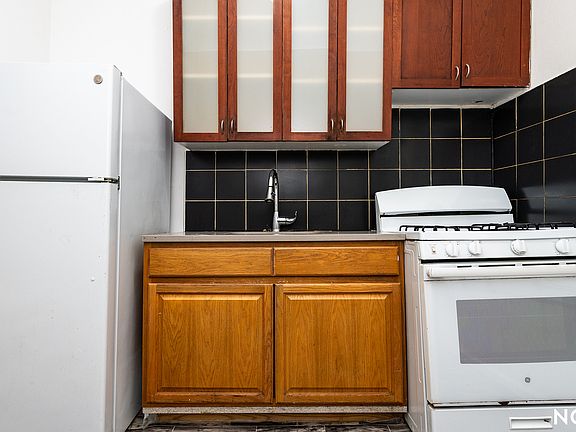 5th image of 2204 Clarendon Rd #1R
