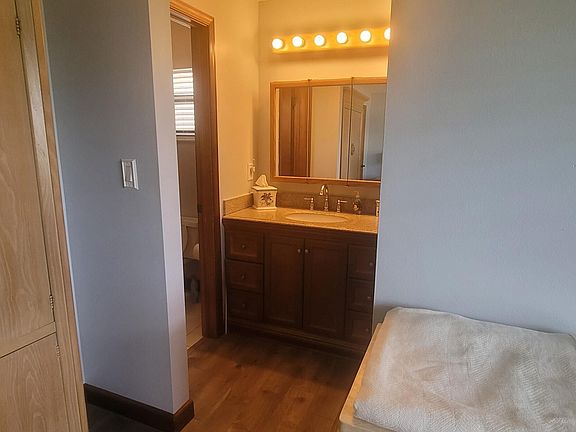 2nd image of 416 Sailfish Ave #15