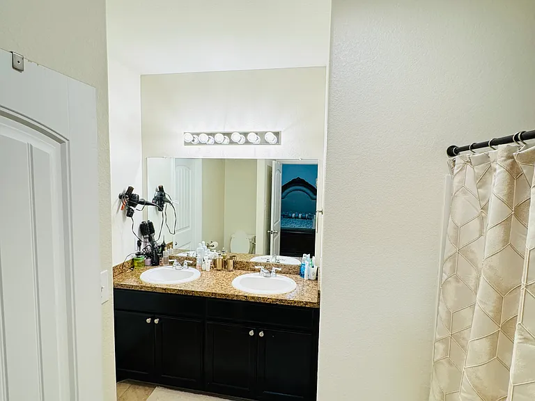 8433 Comanche Springs Dr — Photo 10