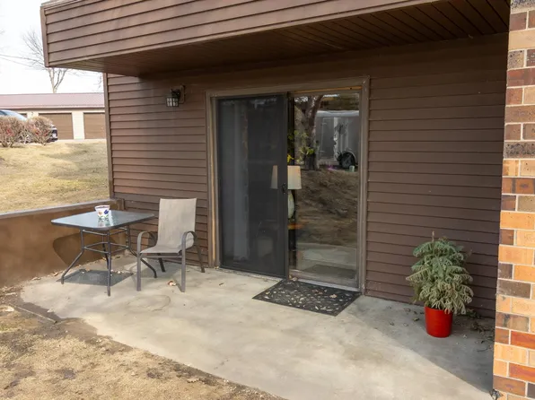 100 Kennedy Park Cir APT 102, Fergus Falls, MN 56537