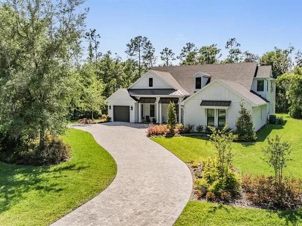 17712 Royal Eagle Ln, Lutz, FL 33549