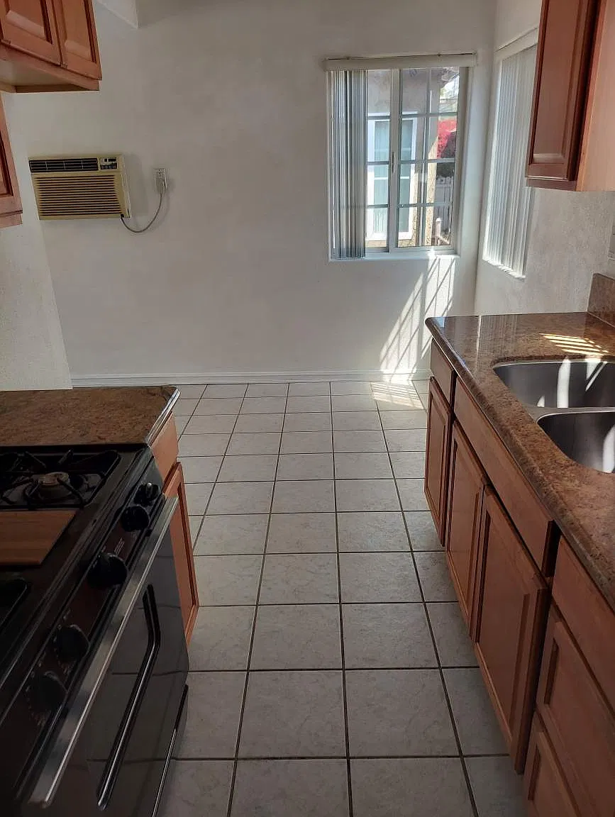 1 bed, 650 sqft, $2,000 — Photo 4