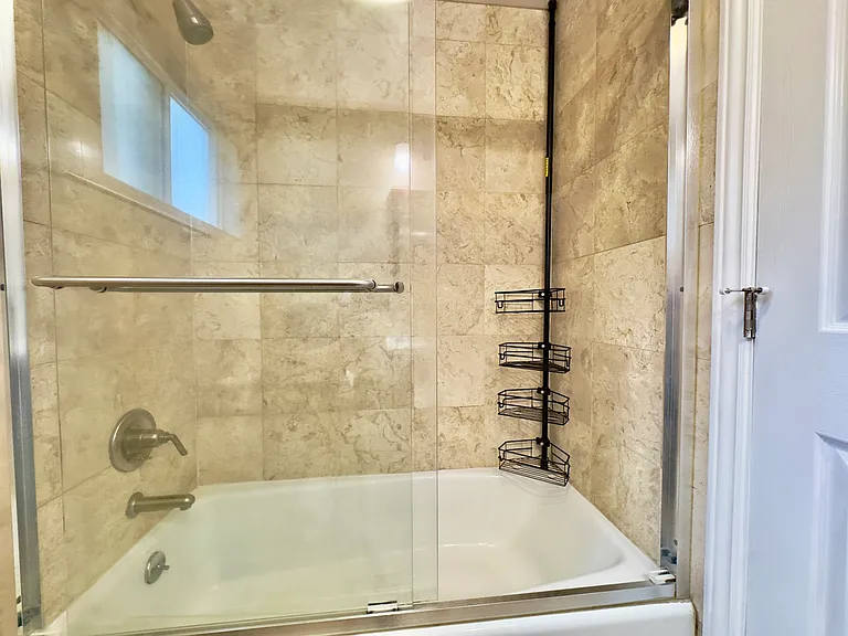 1342 Hearst Ave #B — Photo 17