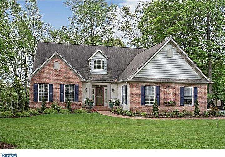 1st image of 127 Hillside Ln