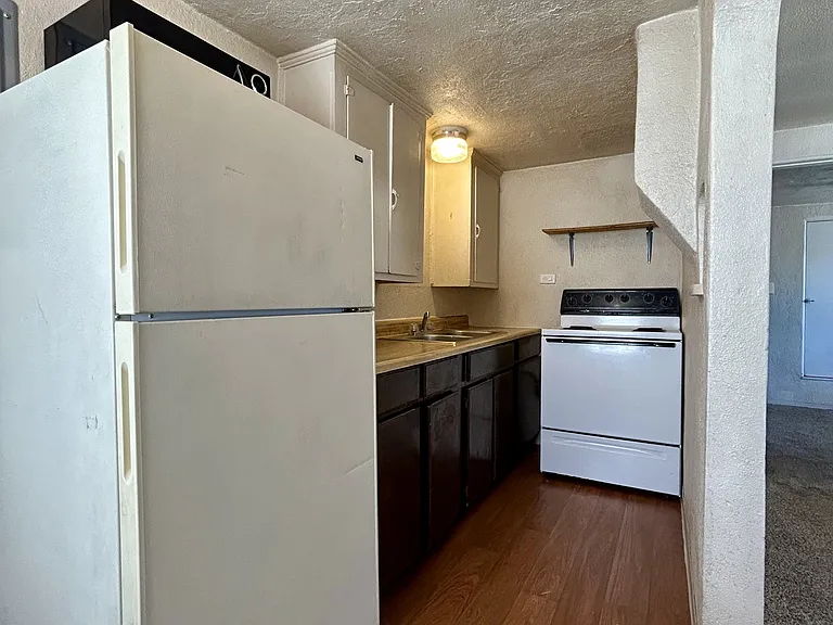 2701 W Rose Hill St #5 — Photo 6