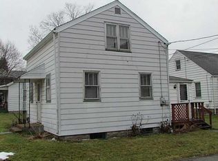 370 Pine Pl, Meadville, PA 16335