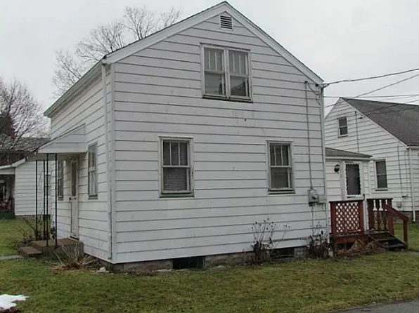 370 Pine Pl, Meadville, PA 16335