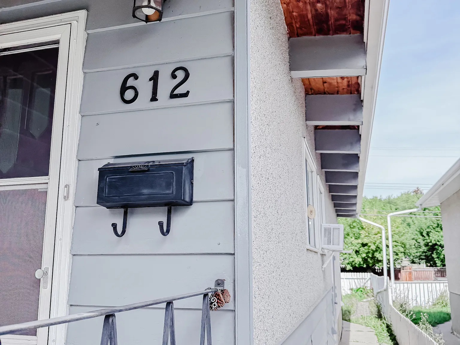 612 56 Avenue SW, Calgary, AB - Lower — Photo 2