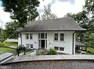 1718 Eckert Ave, Reading, PA 19602