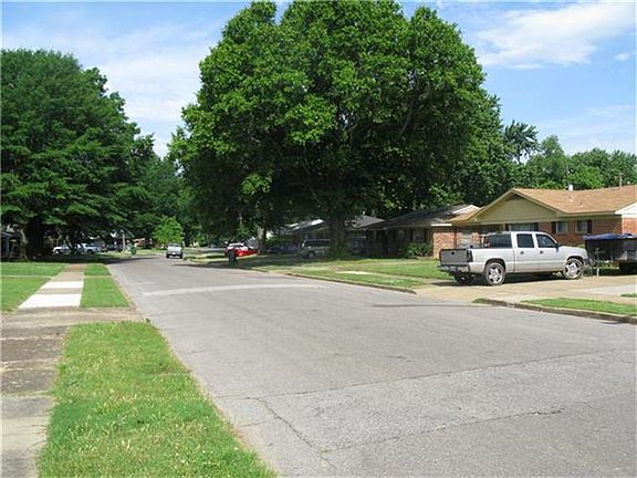 5th image of 4505 Gailwood Ave