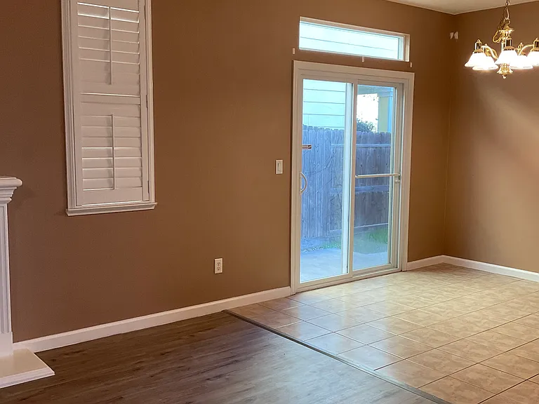 1022 Freedom Dr — Photo 9