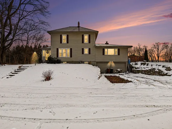 2900 Blackbridge Rd, Osseo, MI 49266