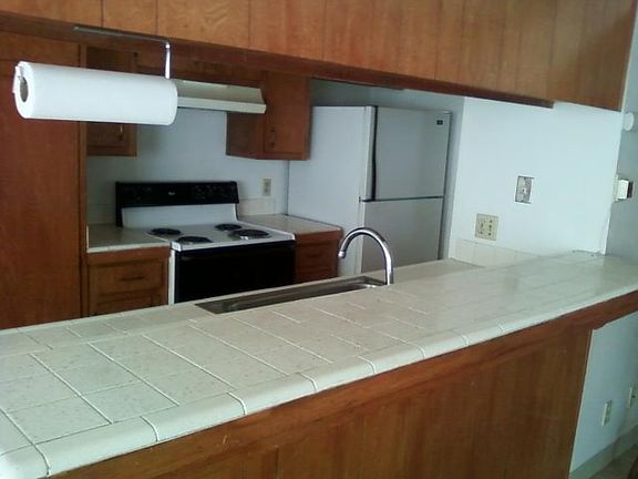 3rd image of 1219 Pinetree Dr Unit 2