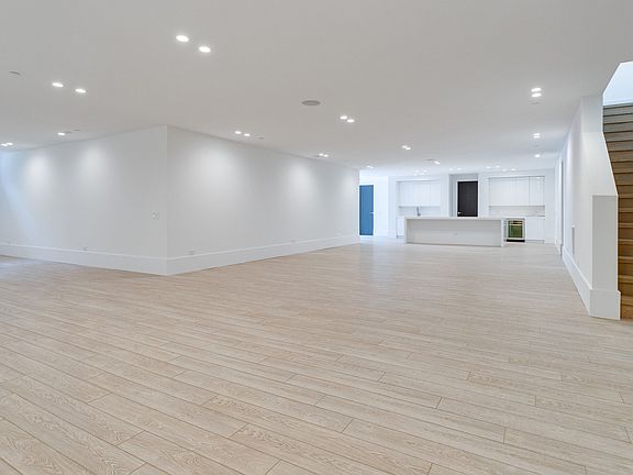 Spacious floorplan