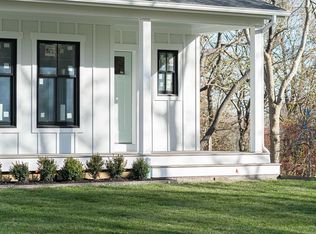 53559 Main Rd, Southold, NY 11971