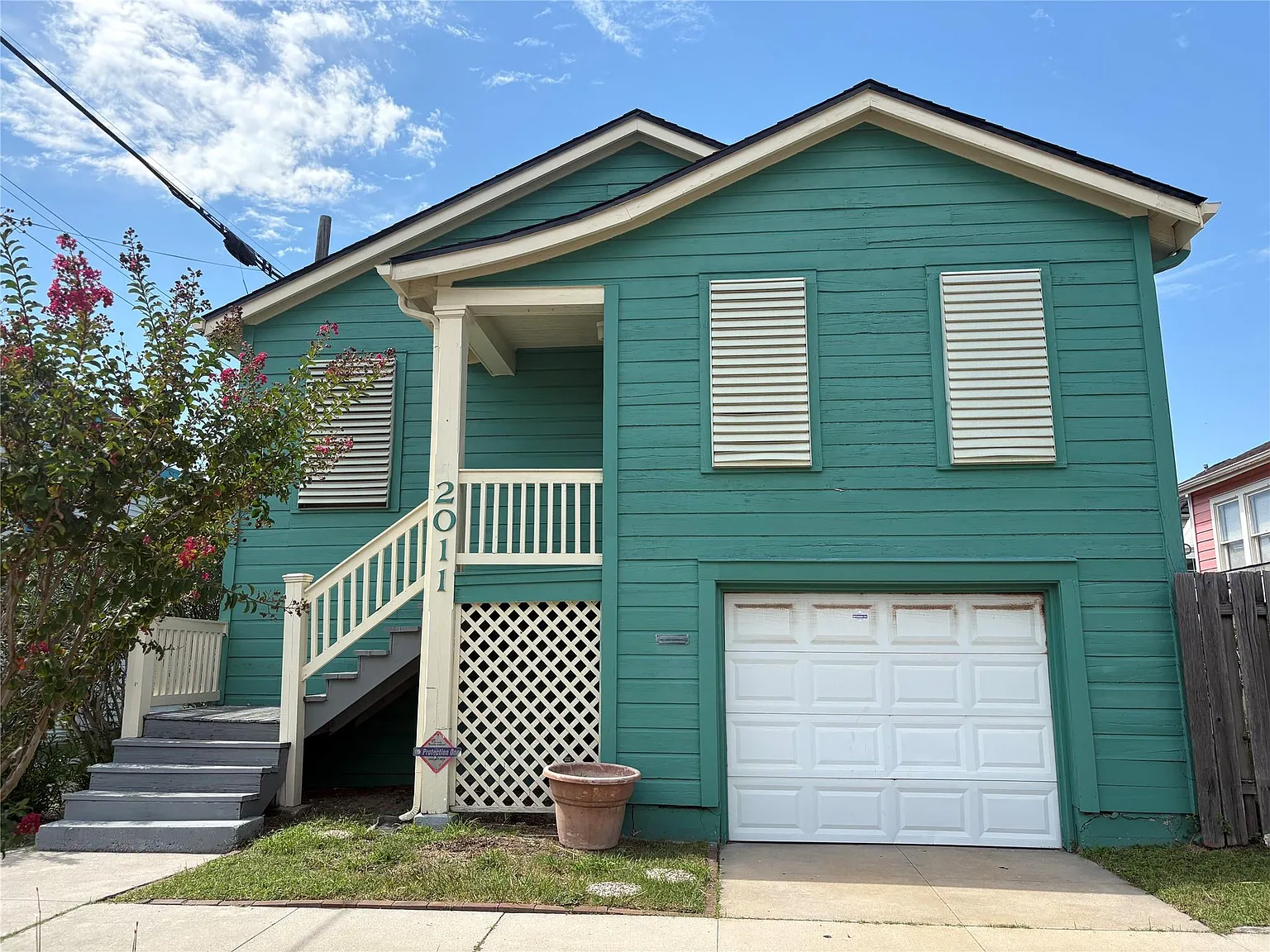 2 bed, 1.0 bath, 975 sqft, $1,850 — Photo 2