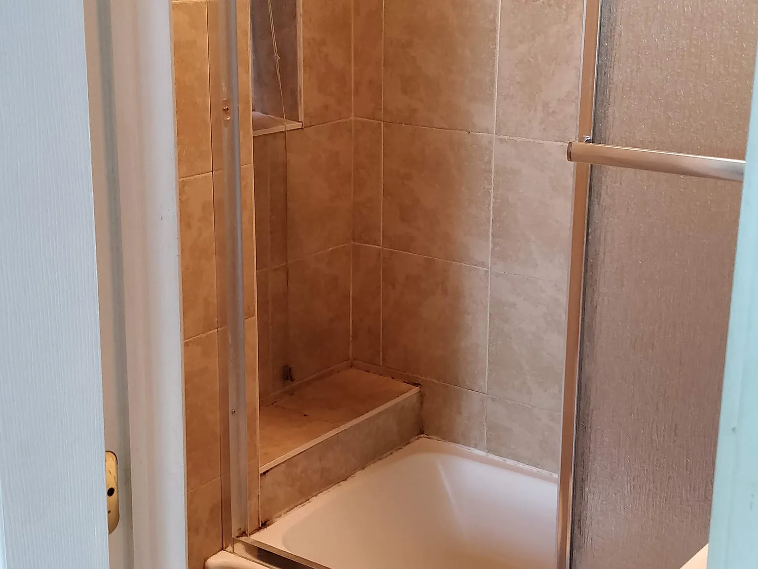 1 bed, 1100 sqft, $2,000 — Photo 2