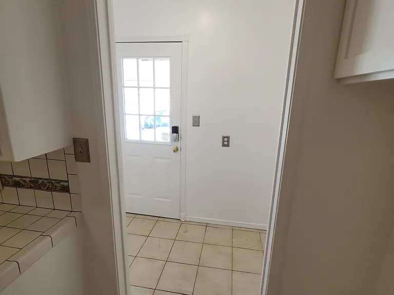 8332 La Villa St #8332 — Photo 9