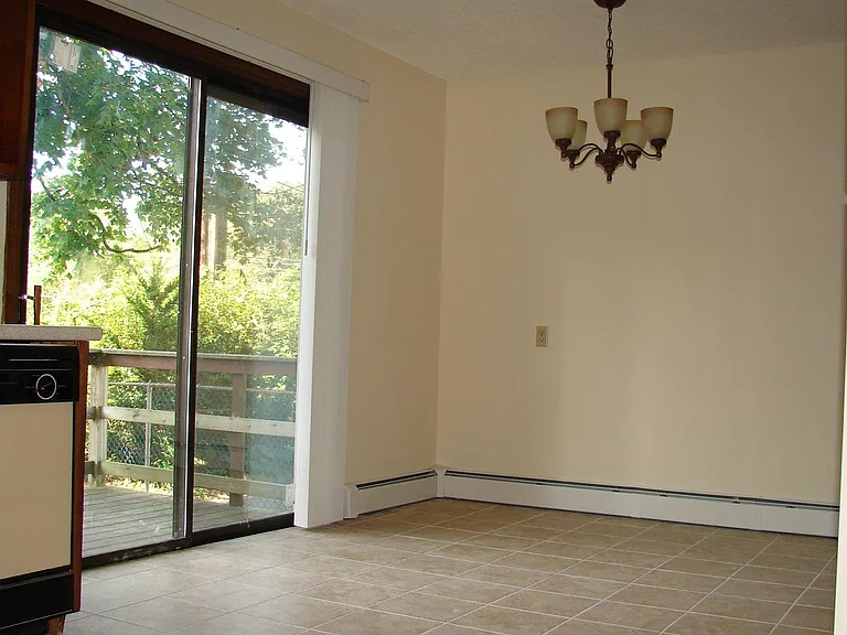 33 Elderkin Ave #A1 — Photo 2