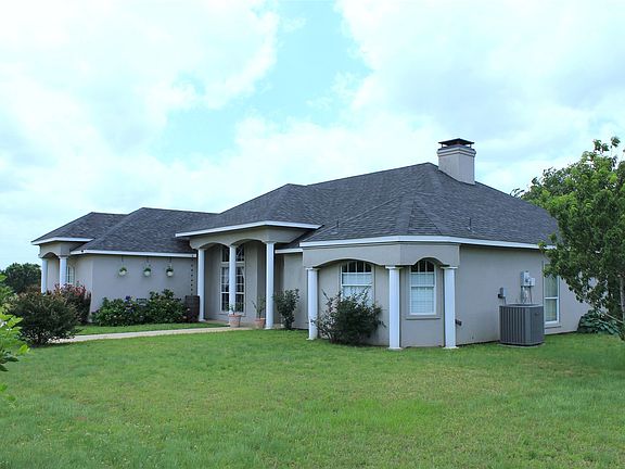 3rd image of 2220 Keefer Rd