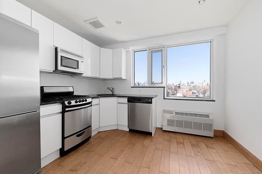 1st image of 2620 21st St #5B