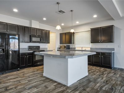 9782 Smokey Moon St, Las Vegas, NV, 89141