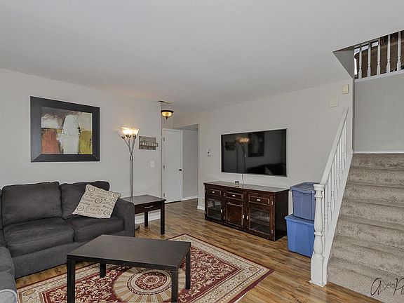 4th image of 34102 N White Oak Ln Unit 34102