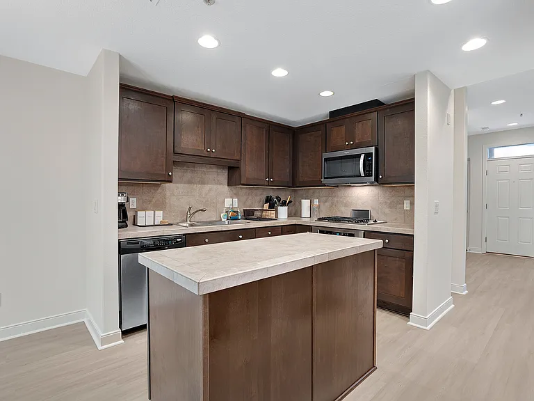 6273 NE Carillion Dr #102 — Photo 6