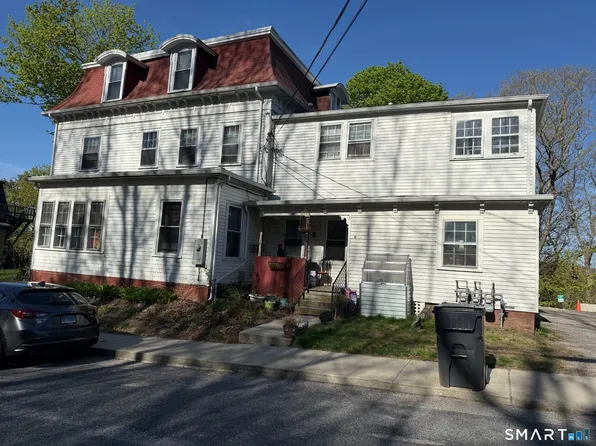 24 Wilkinson St, Putnam, CT