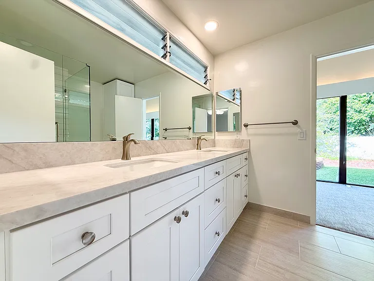 3562 Addison St — Photo 29